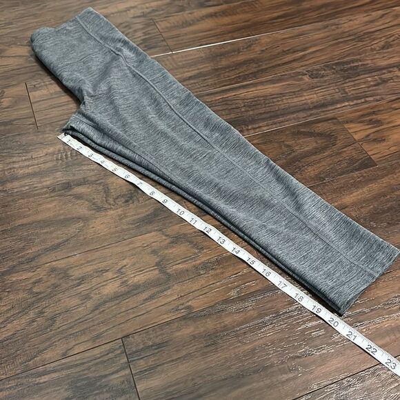 Athleta Gray Ultimate Stash Pocket Capri - Size XS - Picture 6 of 16